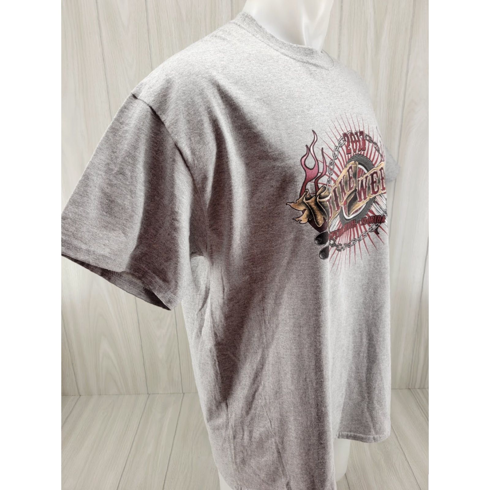 Gildan VINTAGE Mens XL Gray Short Sleeve Daytona Beach 2017 Bike Week Motorcycle T Shirt Gildan Size US XL / EU 56 / 4 - 6 Thumbnail