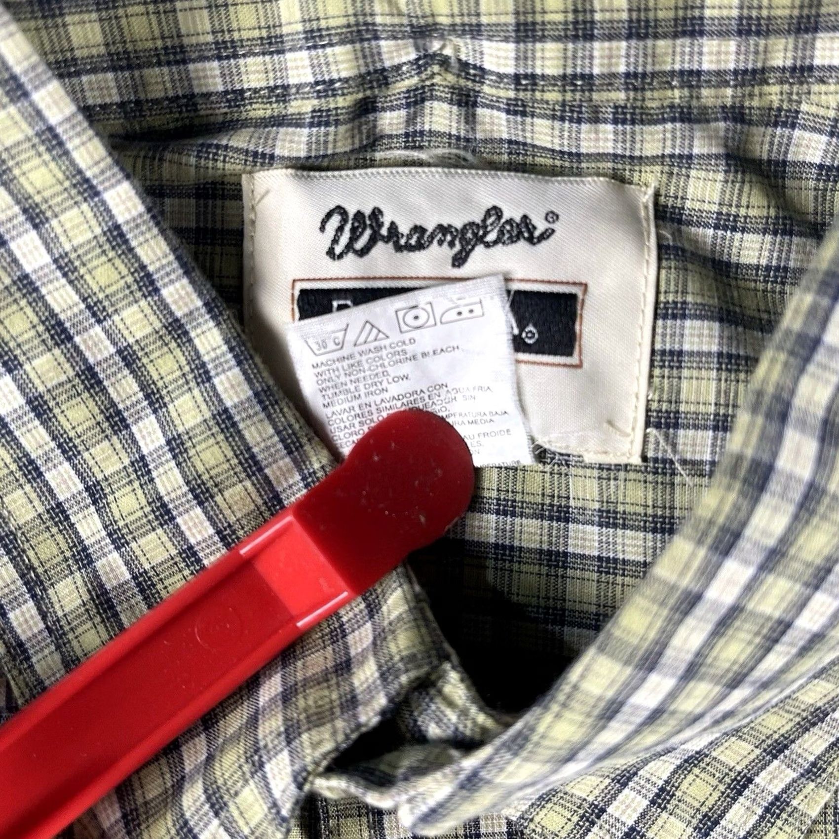 Wrangler Wrangler Riata Shirt Men's Size Large Grey Black Plaid Short Sleeve Button Down Size US L / EU 52-54 / 3 - 4 Thumbnail