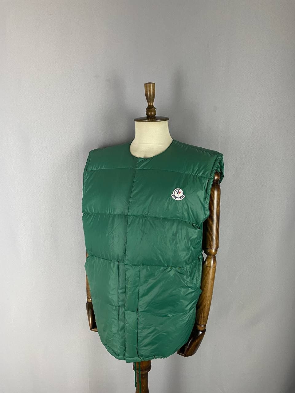 Moncler Moncler Down Vest Jacket Vintage Green 1990s Size US M / EU 48-50 / 2 - 1 Thumbnail