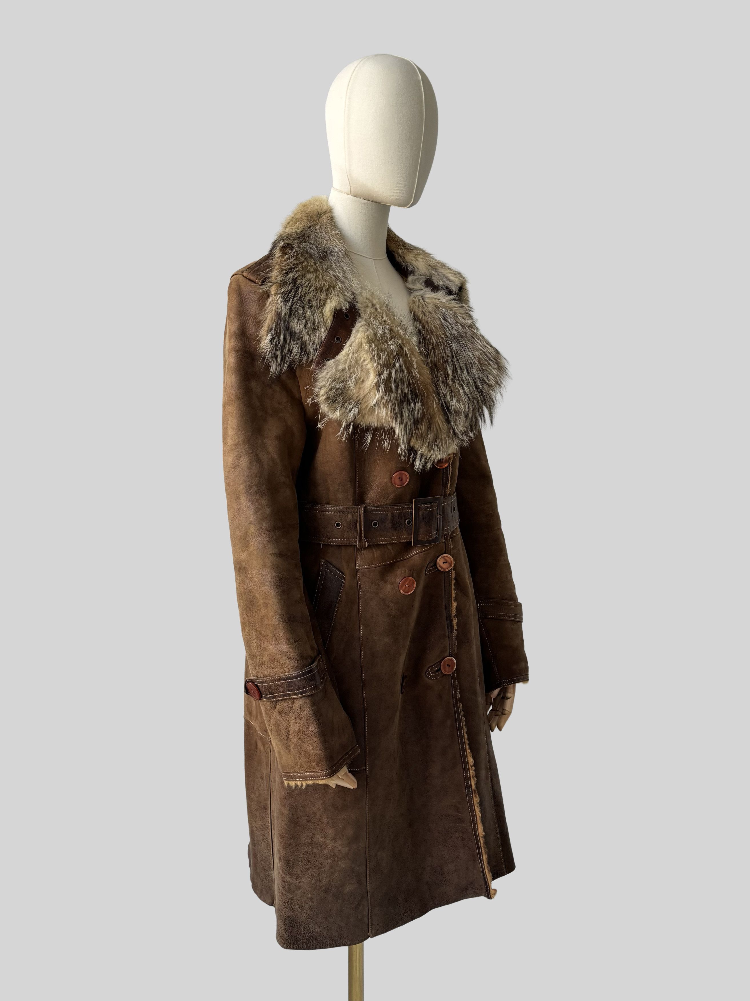 Vintage Vintage Brown Sheepskin Coat Belted Long Winter Size M / US 6-8 / IT 42-44 - 2 Thumbnail