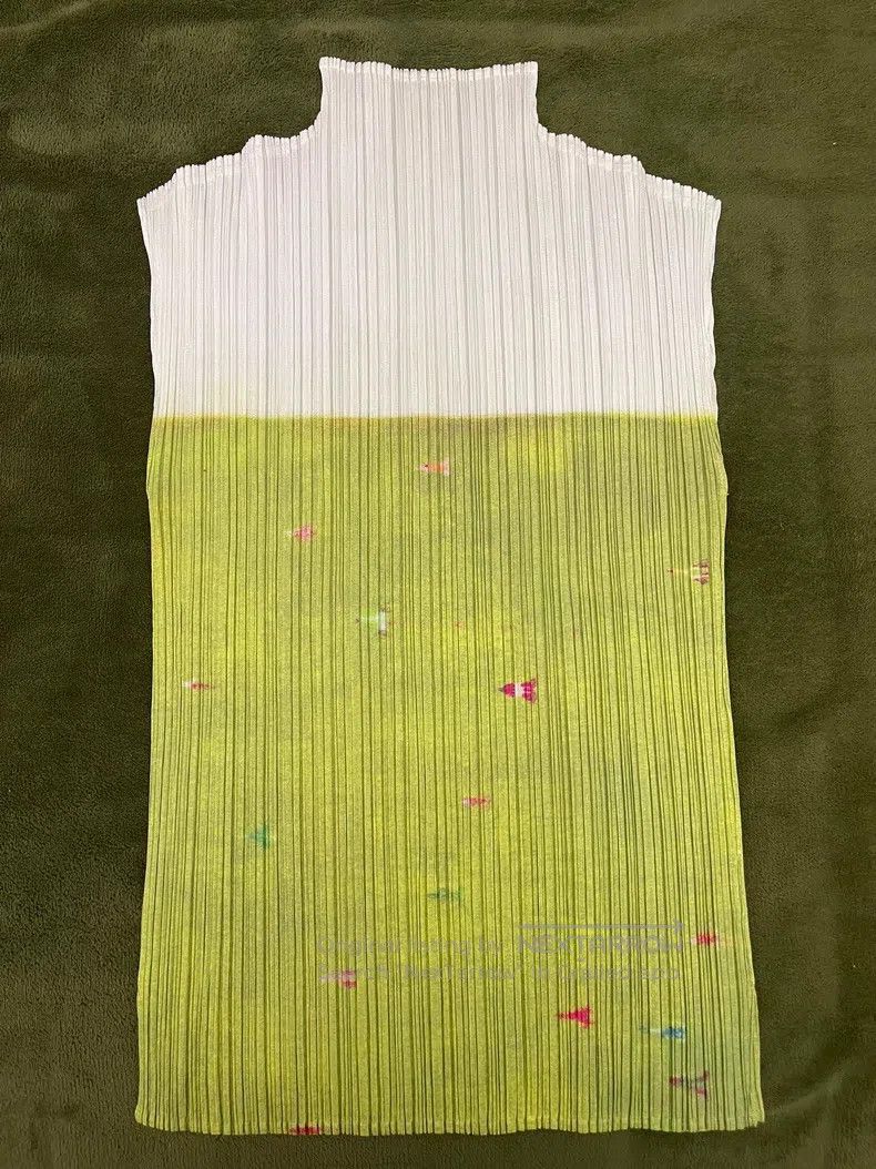 Issey Miyake Issey Miyake Oil Painting Grass Green and White Short Slee Size S / US 4 / IT 40 - 2 Thumbnail