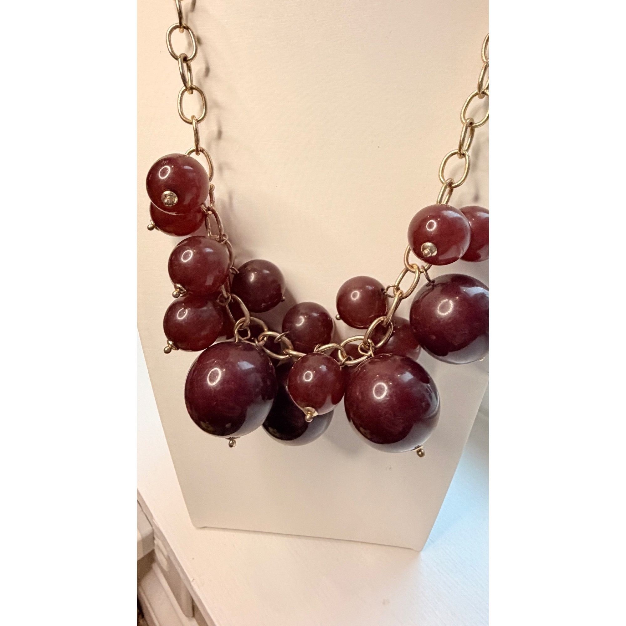 Other Chunky Maroon Beaded Bib Statement Necklace With Gold-Tone C Size ONE SIZE - 2 Thumbnail