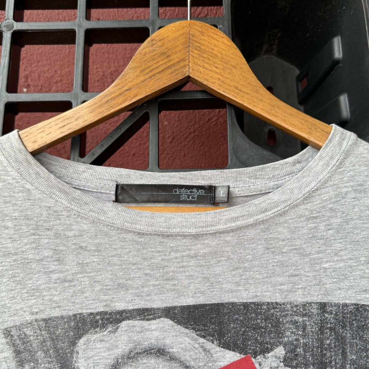 Japanese Brand Y2K Hysteric Style Defective Struct Women Potrait Graphic T Size US L / EU 52-54 / 3 - 8 Thumbnail