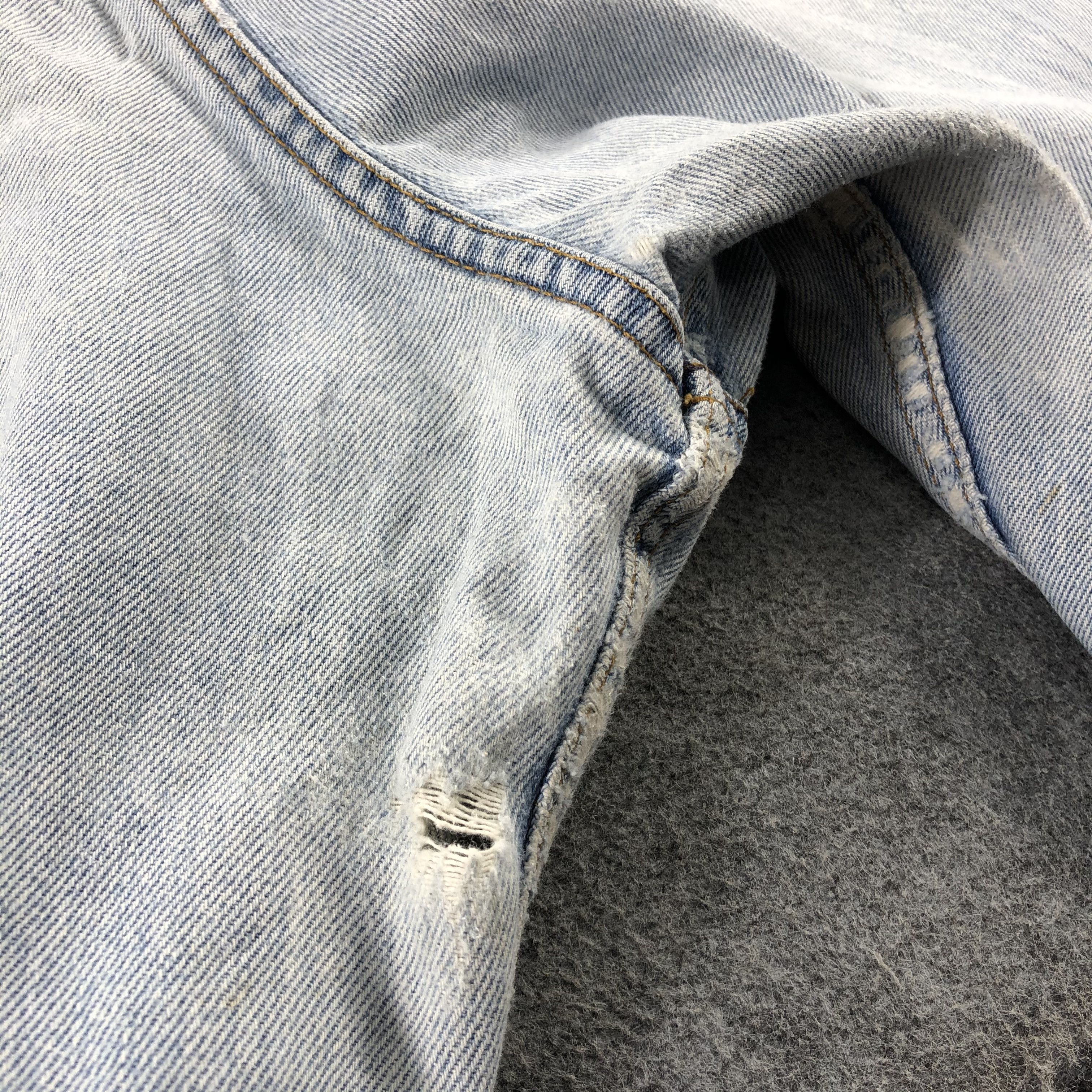 Levi's 90s Vintage Blue Wash Levis 560 Jeans-J2395 Size US 31 - 8 Thumbnail