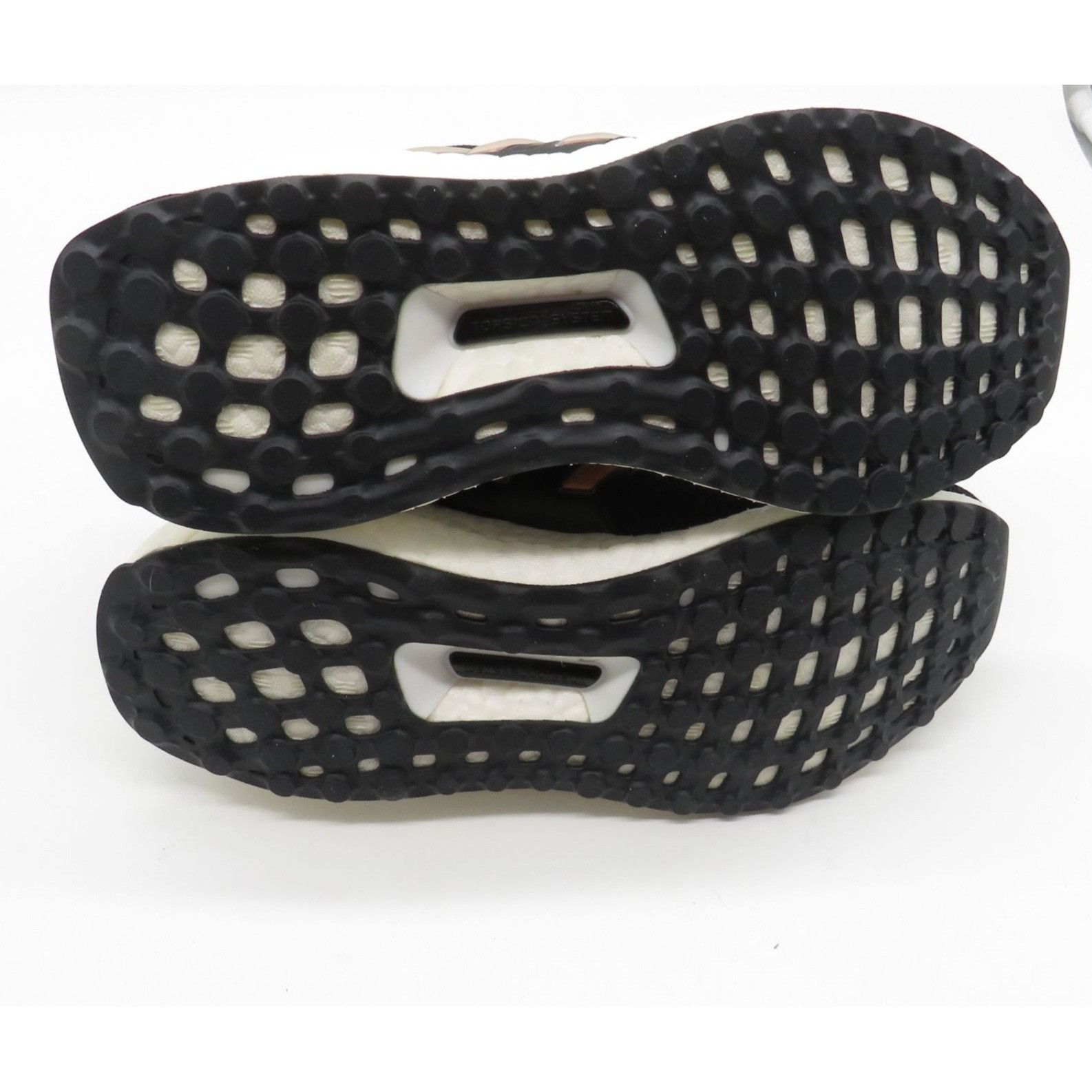 Adidas Adidas Ultraboost Adicolor 1.0 Black Running Shoes 3.5 Men 4 Size US 4.5 / IT 34.5 - 8 Thumbnail