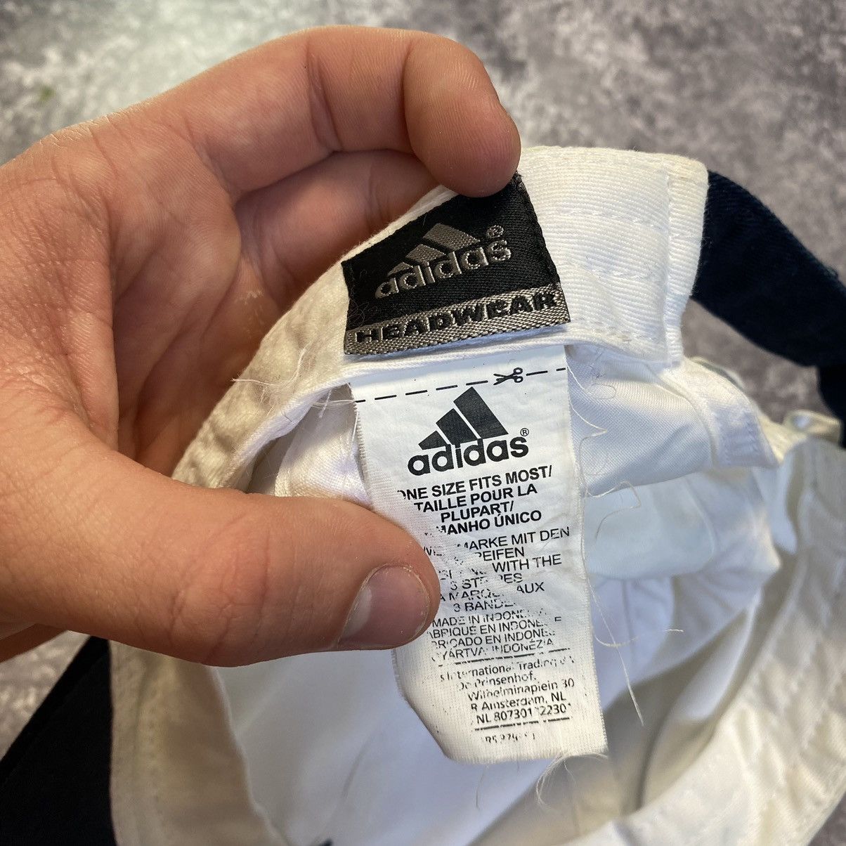 Adidas × Vintage Vintage Adidas Centre Basic Logo White Streetwear cap Size ONE SIZE - 11 Thumbnail