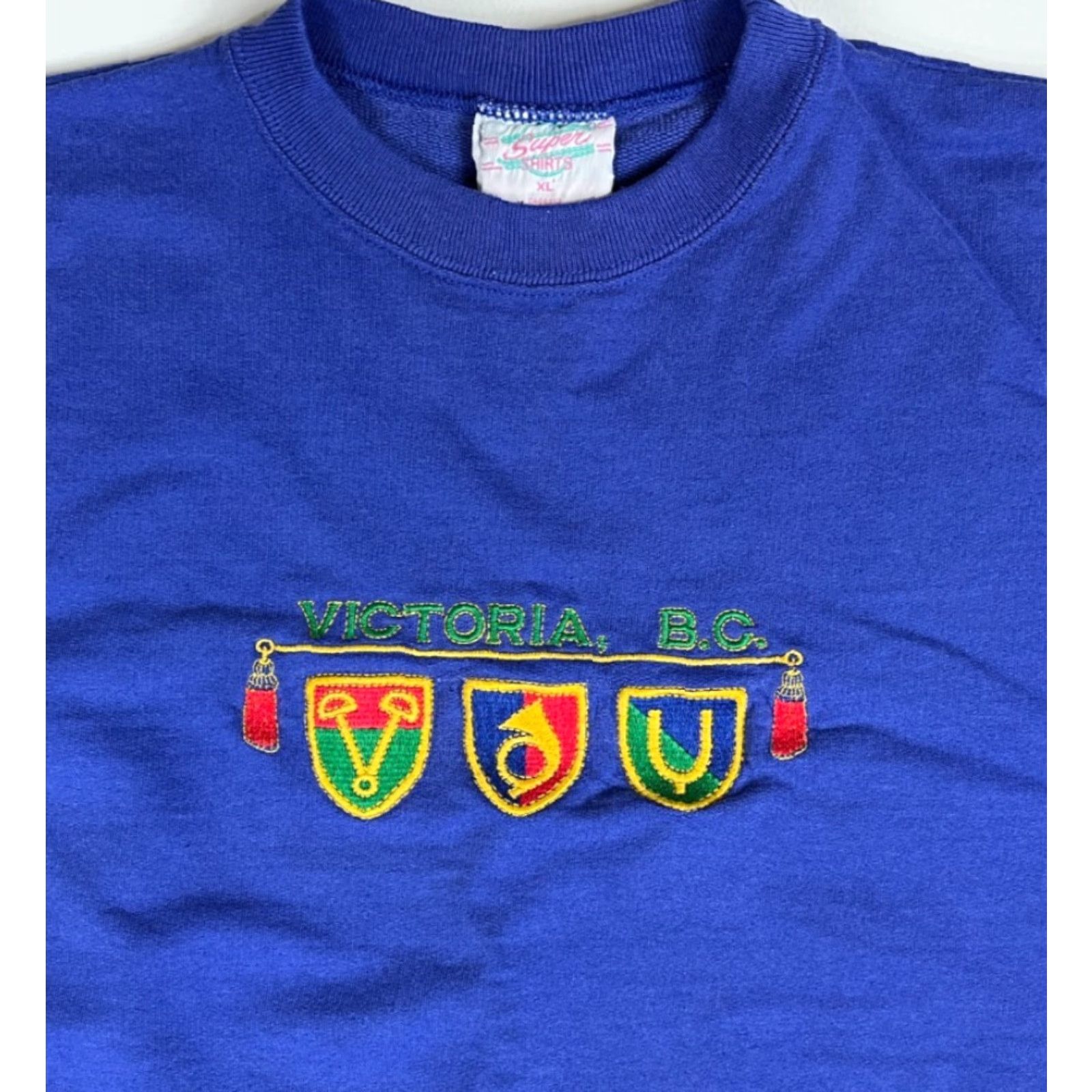 Vintage VINTAGE Victoria, B.C. Sweatshirt Embroidered Made in Canada XL Men 90s Pullover Fleece Cotton Blend Blue Size US XL / EU 56 / 4 - 4 Thumbnail