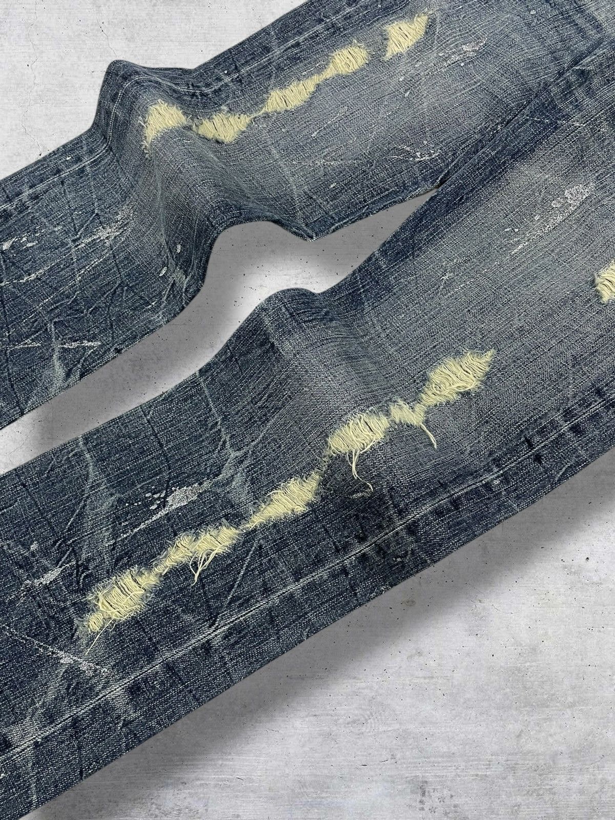 Tornado Mart VINTAGE JAPAN FLARED RIPPED DISTRESSED SPLASH SEMANTIC DENIM Size US 32 / EU 48 - 5 Thumbnail
