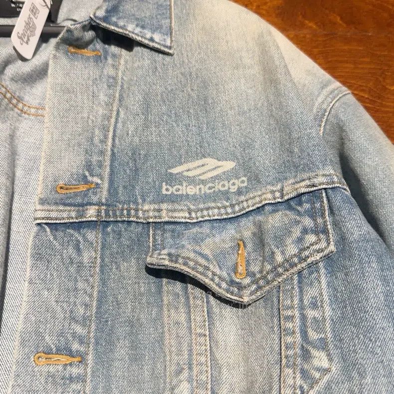 Balenciaga Balenciaga Wash-Distressed Blue Denim Jacket Size US S / EU 44-46 / 1 - 2 Thumbnail