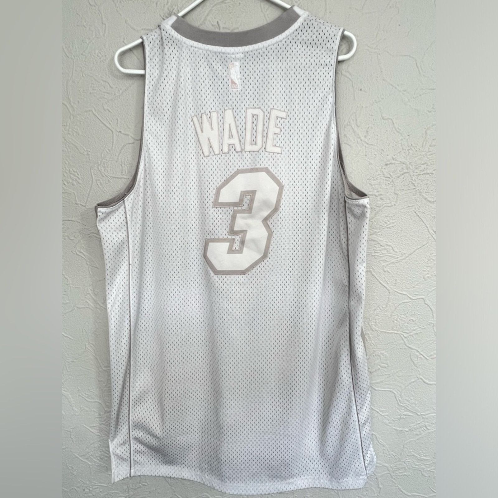 Reebok Heat Dwyane Wade #3 Authentic Exclusive White Hot Jersey XL Size US XL / EU 56 / 4 - 8 Thumbnail