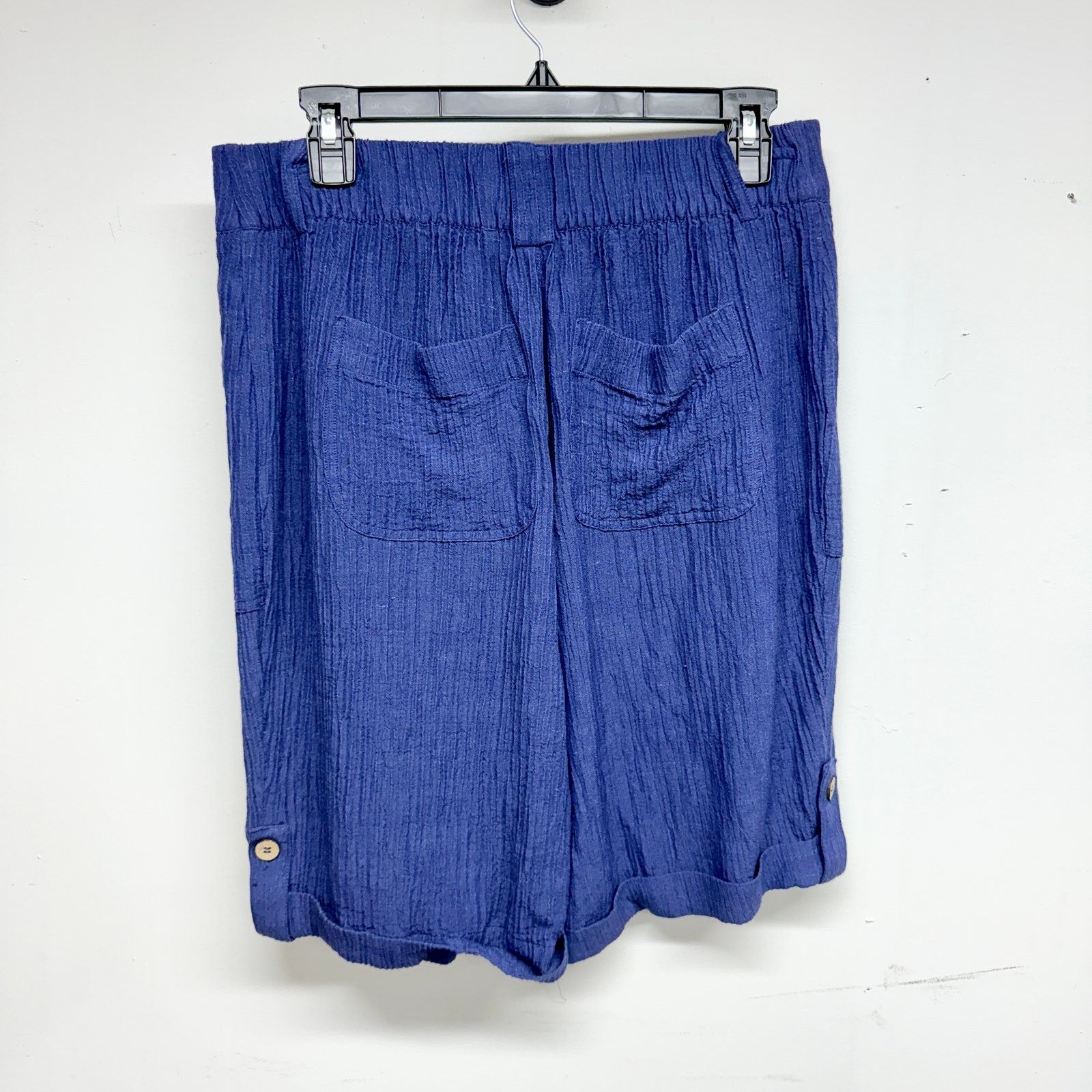 Other Soft Surroundings Shorts High Rise 42x9.5 Cuff Zip Up Size M Size US 30 / EU 46 - 5 Thumbnail