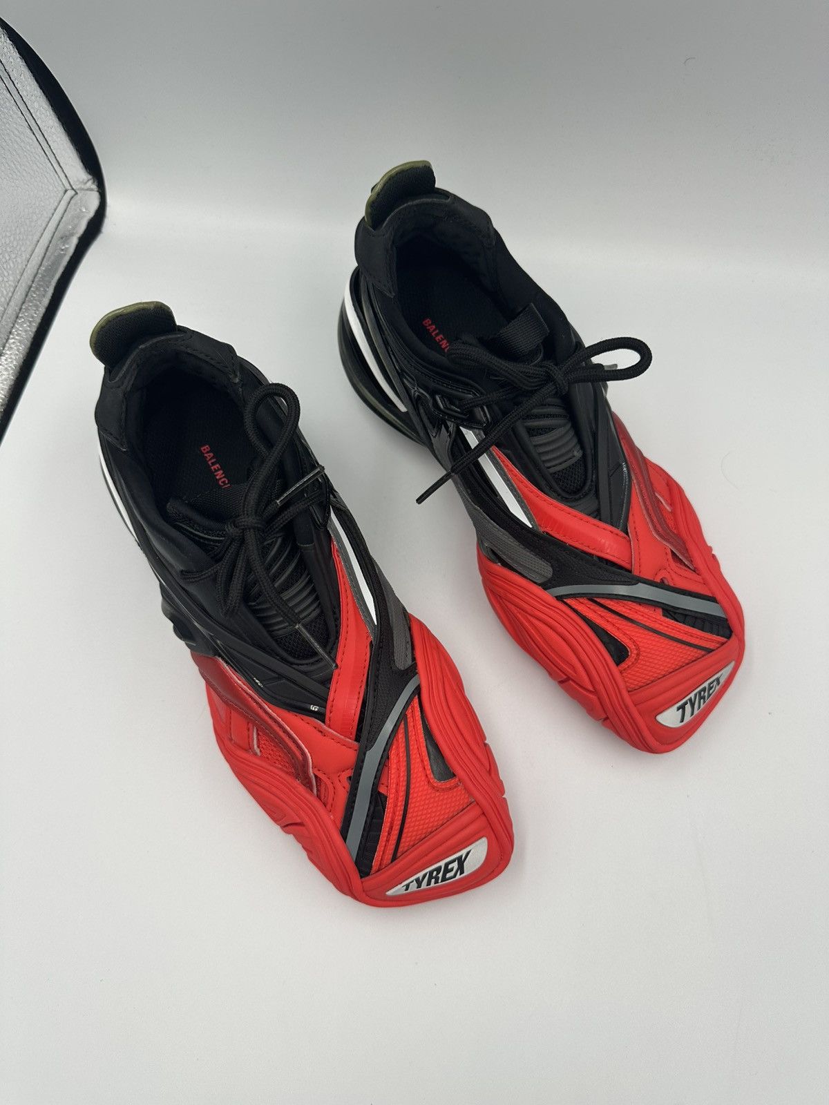 Balenciaga Balenciaga Pyrex Sneakers Size US 6 / IT 36 - 2 Thumbnail