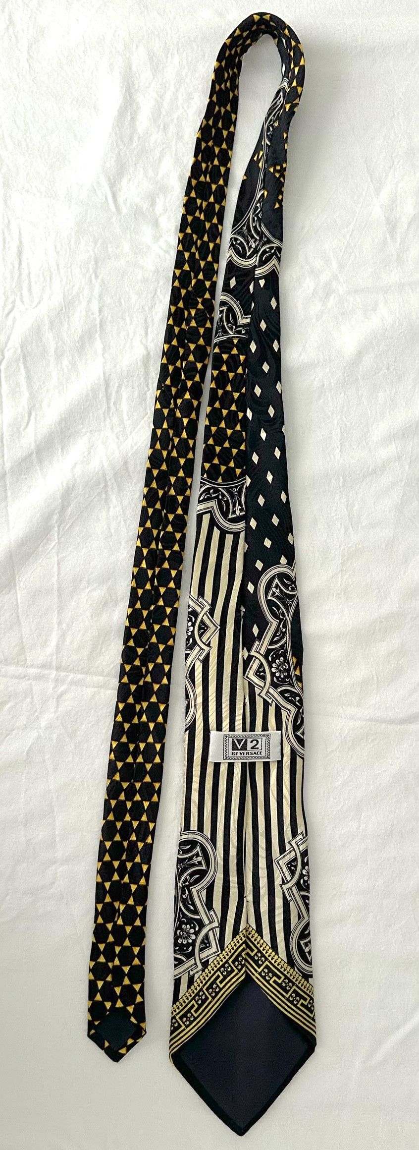 Versace V2 Medallion Greek Key Black/Gold Stargate Silk Tie