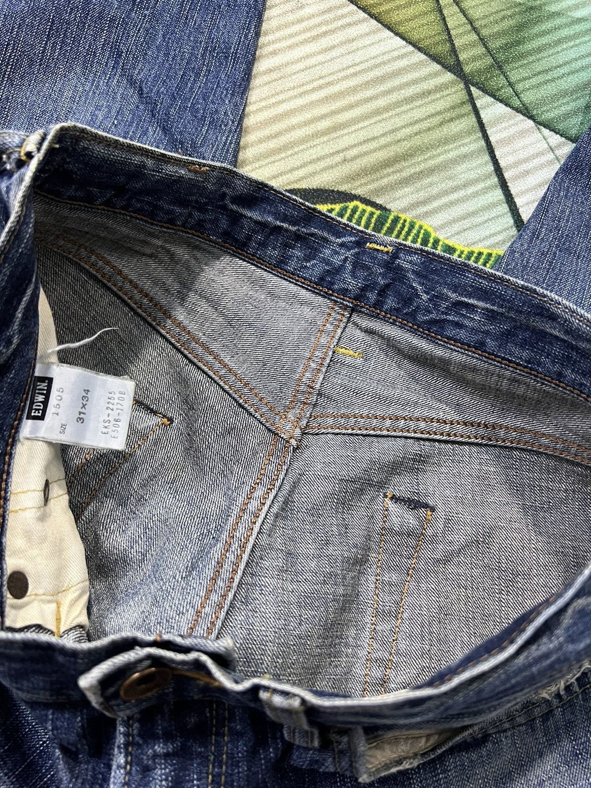 Edwin × If Six Was Nine VINTAGE EDWIN 505z SELVEDGE DISTRESSED BAGGY JEANS Size US 31 - 13 Thumbnail