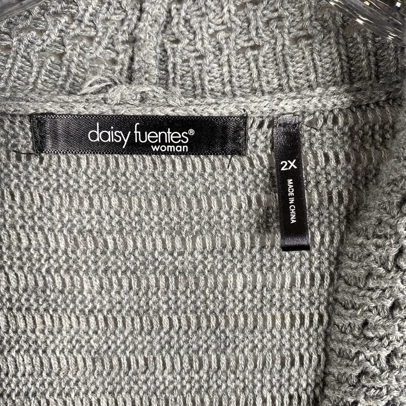 Vintage Daisy Fuentes Cardigan Womens 2X Gray Open Front Cable Knit Sweater Draped Cardigan Women 2X Gray Open Front Knit Sweater Casual Chic Size XXL / US 16-18 / IT 52-54 - 3 Thumbnail