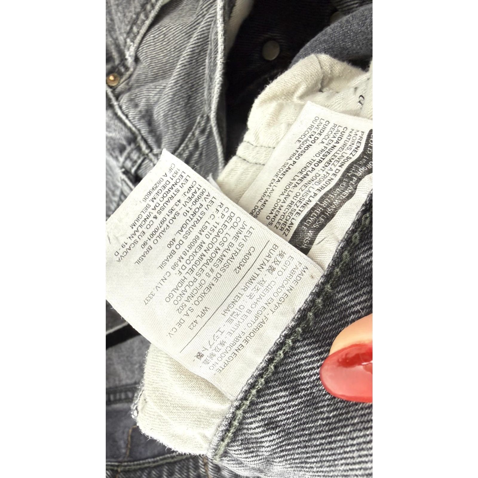 Levi's Levi's 501 Jeans Mens 36x34 Button Fly Distressed Black Gray Crotch Repair Size US 36 / EU 52 - 4 Thumbnail