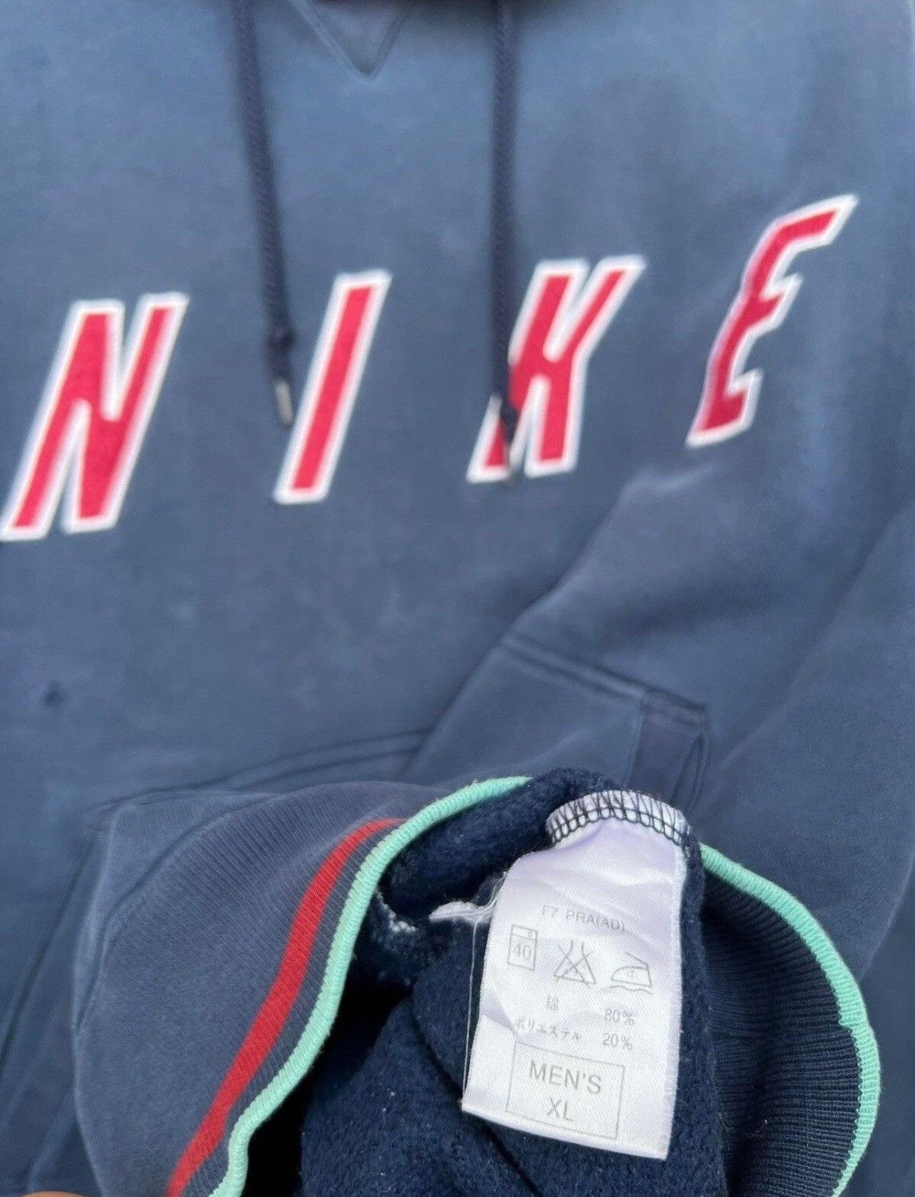Nike Vintage Nike Embroidered Spellout Sunfaded Baggy Boxy Hoodie Size US XL / EU 56 / 4 - 11 Thumbnail