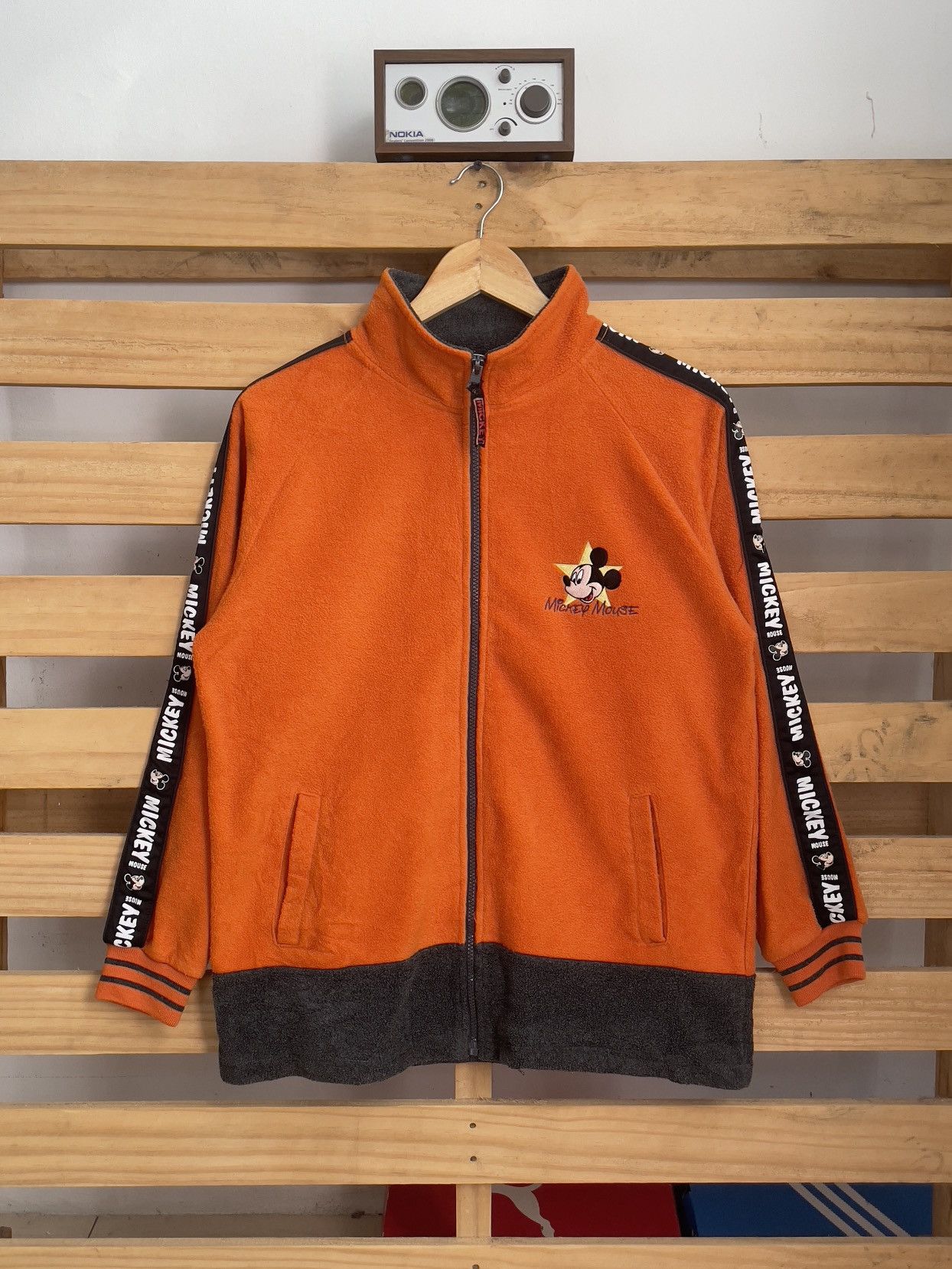 Japanese Brand Vintage Mickey Fleece Jacket M Orange Size US M / EU 48-50 / 2 - 1 Thumbnail