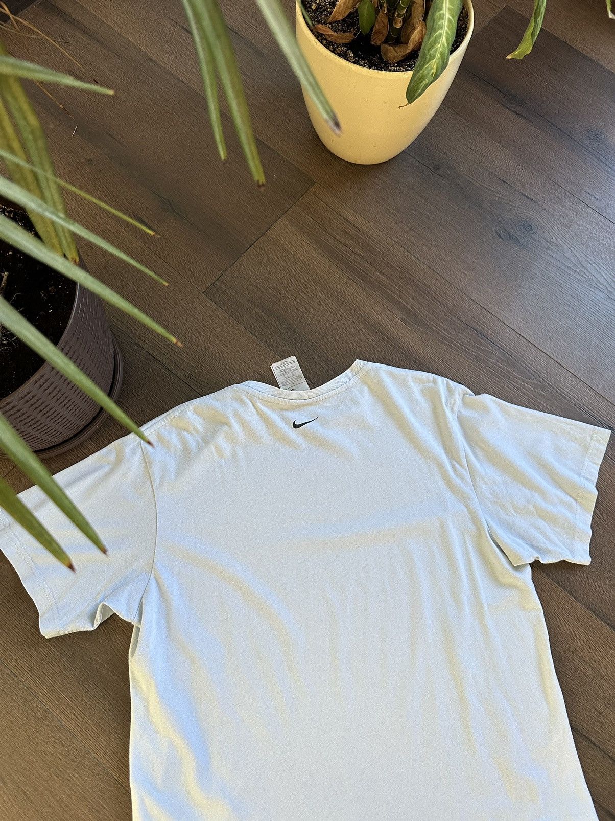Nike Vintage Nike T-shirt 3D Centre Logo Size US L / EU 52-54 / 3 - 7 Thumbnail