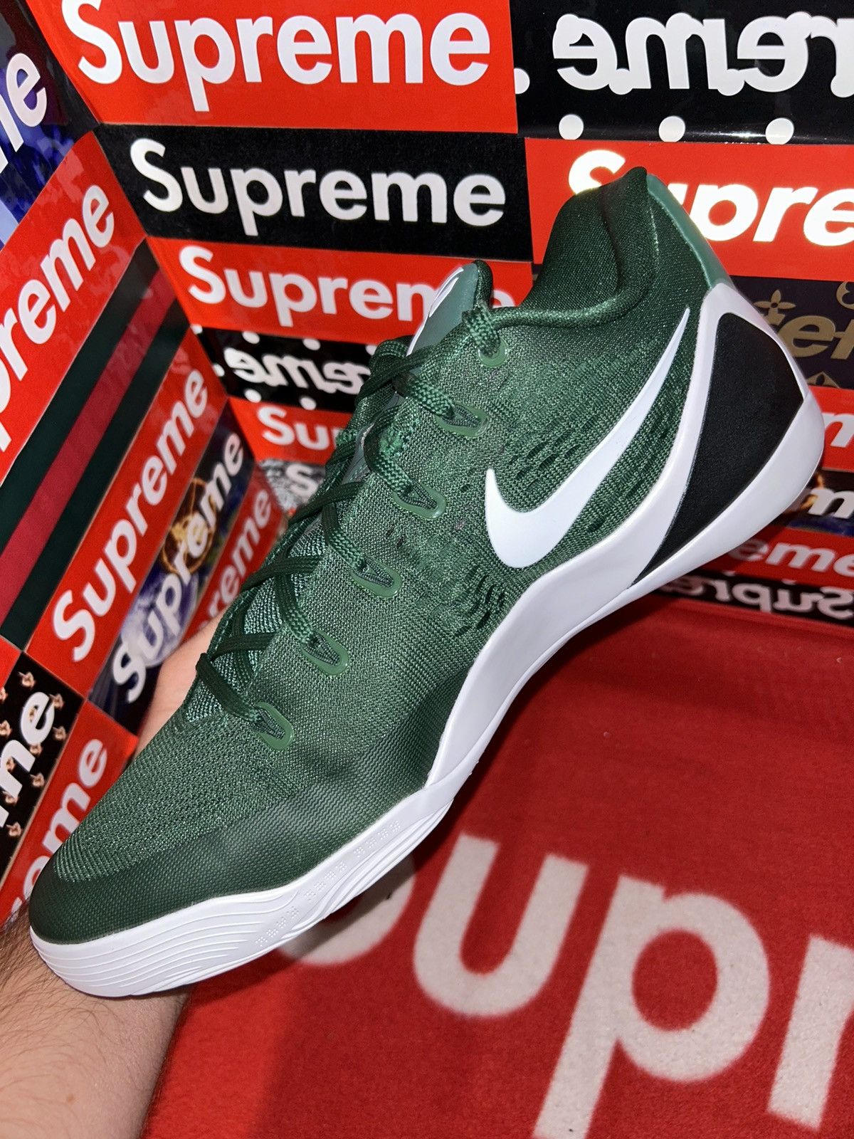 Nike Nike Kobe 9 Protro Em TB Gorge Green IH5095-301 12 SAMPLE Size US 12 / EU 45 - 9 Thumbnail