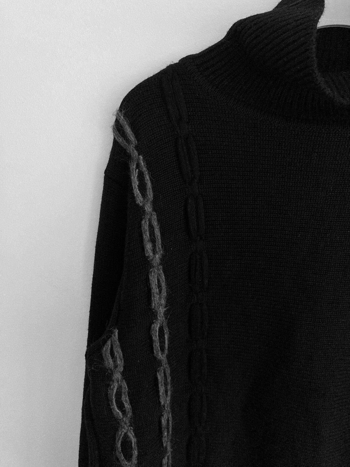 Dior × Hedi Slimane A/W 2003 “Luster” Triple Chain Embroidery Turtleneck Size US L / EU 52-54 / 3 - 2 Thumbnail