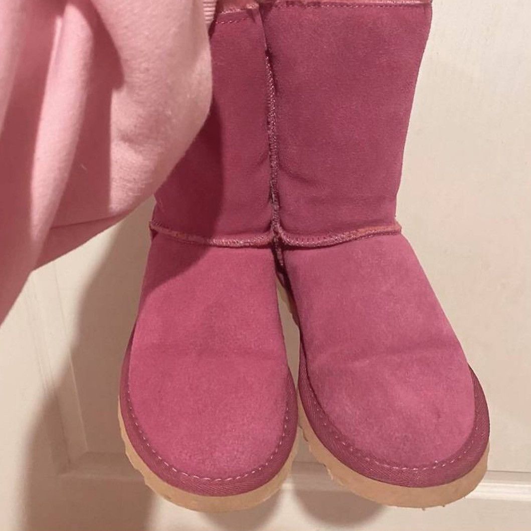 Ugg ugg with bows in pink/fuchsia color Size US 7 / IT 37 - 3 Thumbnail