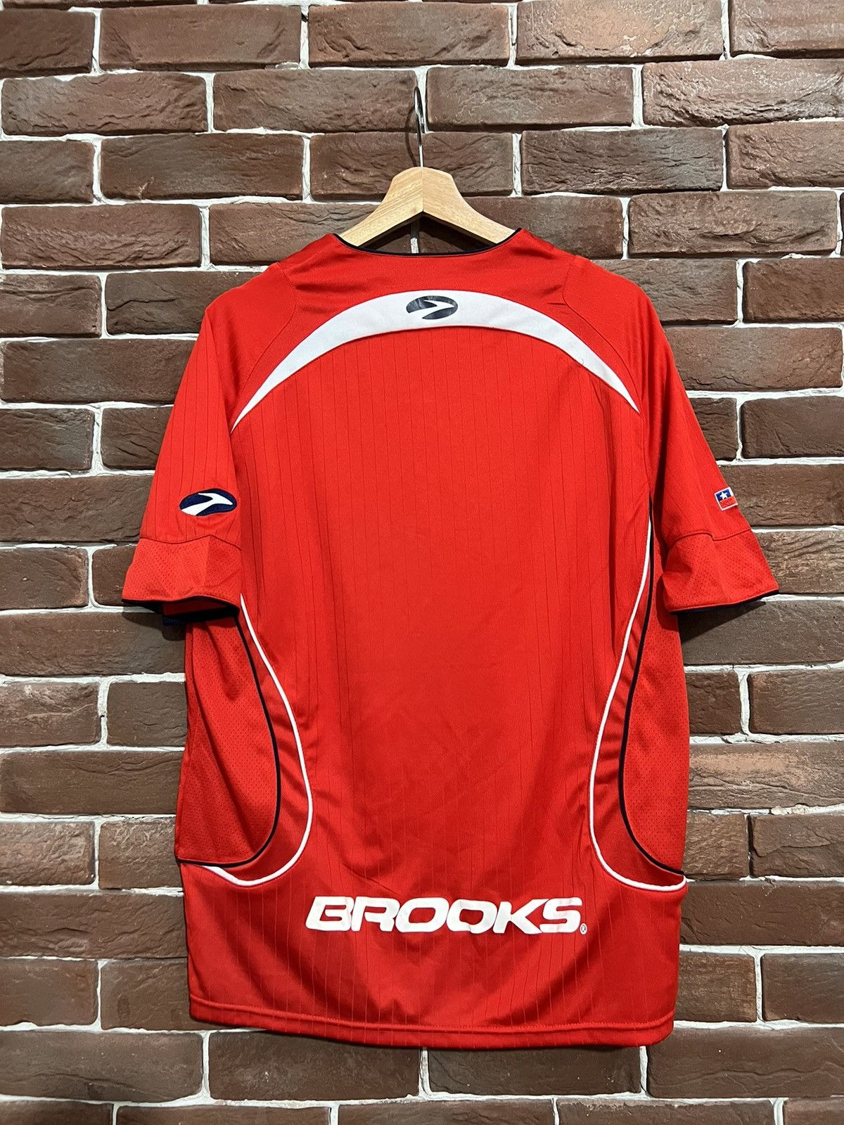 Brooks Rare 00s Brooks Chile 2007/08 Soccer Jersey Football Fifa Size US M / EU 48-50 / 2 - 2 Thumbnail