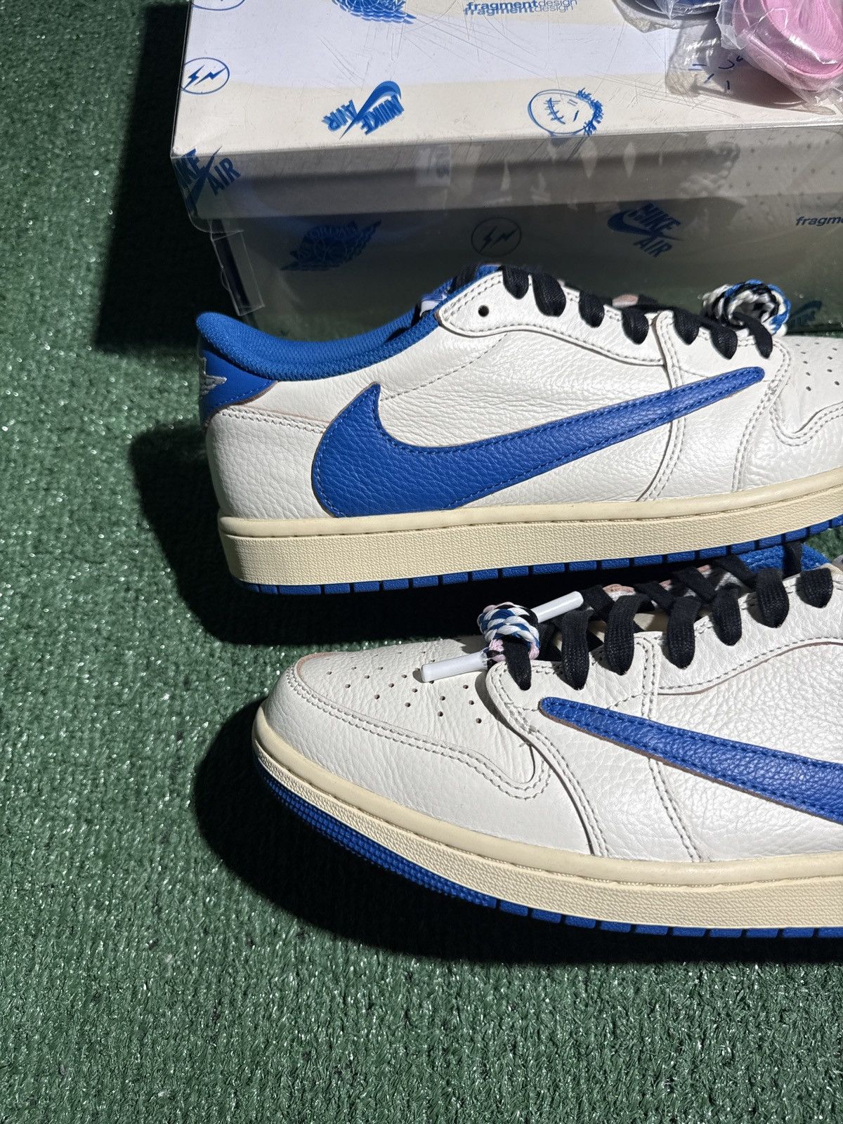 Fragment Design × Jordan Brand × Travis Scott Jordan 1 Low OG SP Fragment Travis Scott Sail Military Blue Size US 11.5 / EU 44-45 - 2 Thumbnail