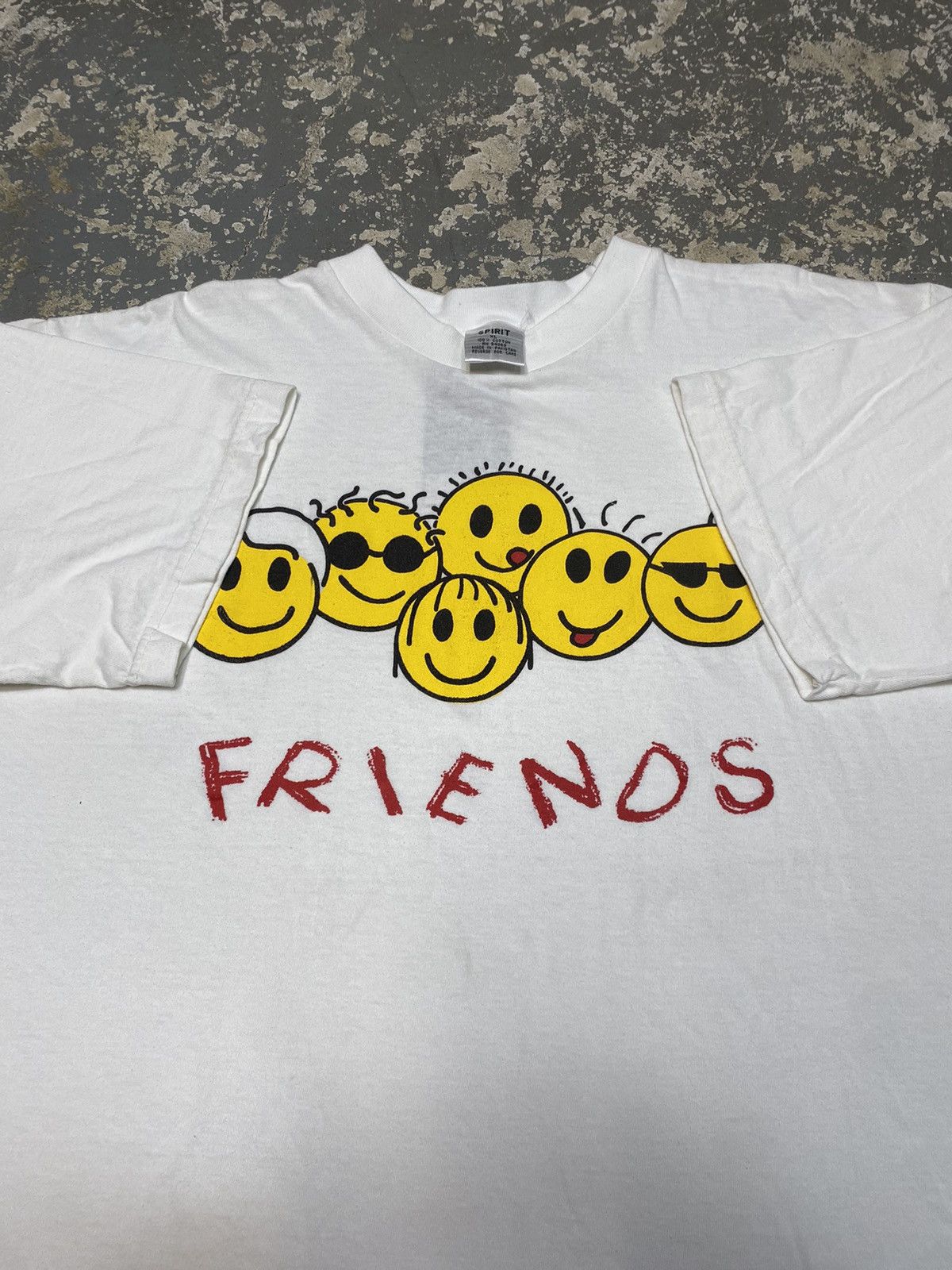 Japanese Brand × Vintage Vintage Friends Smiley Faces 90s New Old Stock Tshirt Size US XL / EU 56 / 4 - 3 Thumbnail