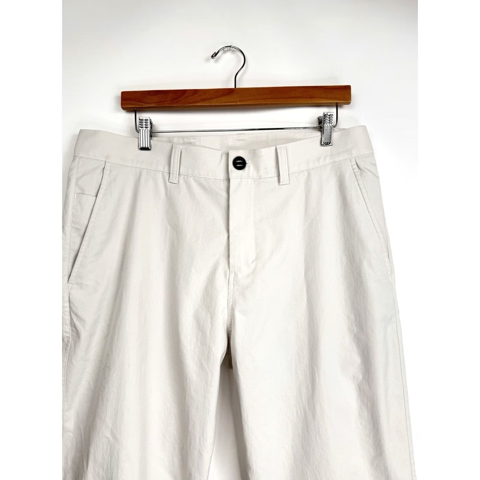 Lululemon VINTAGE Lululemon ABC Trouser Mens 34 Ivory Pants Stretch Actual 36x27 Size US 34 / EU 50 - 2 Thumbnail