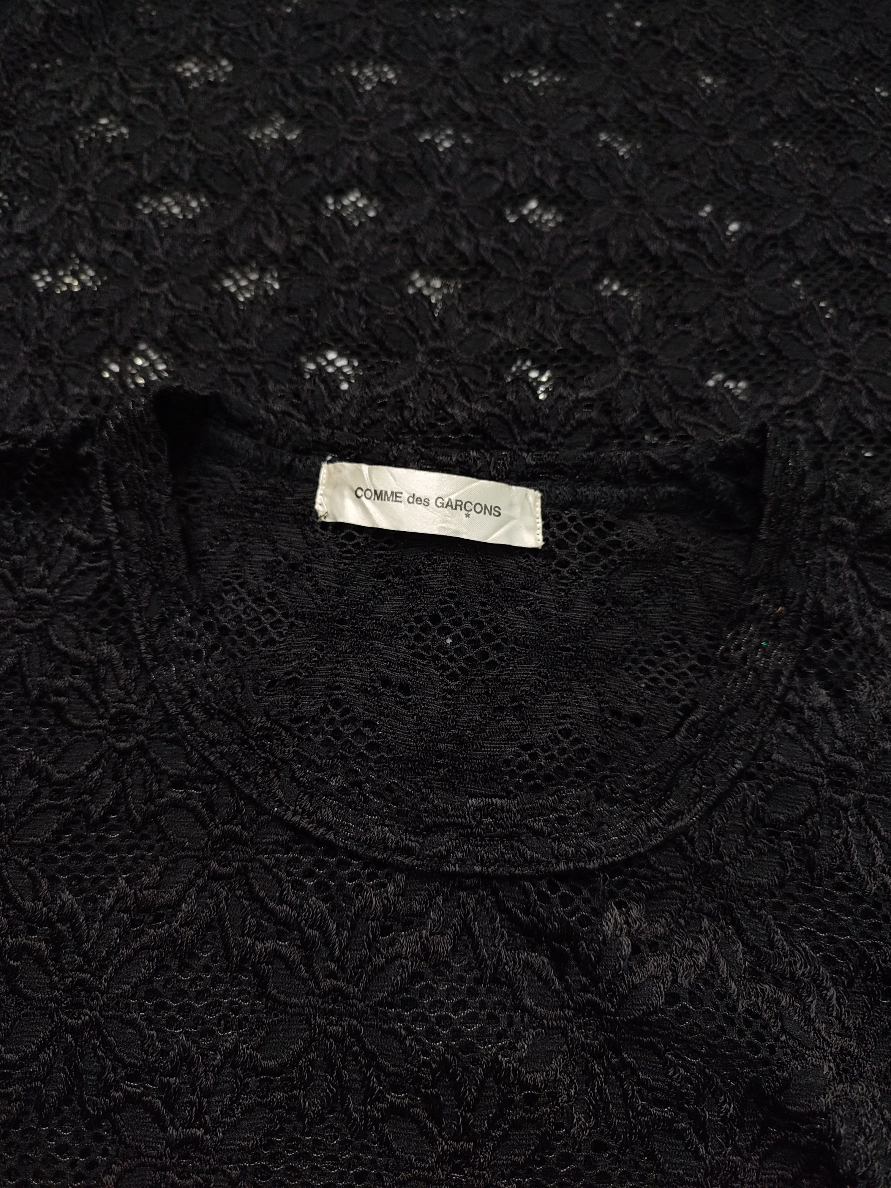Comme des Garcons 2000s CDG🔥 Gothic Minimalist Floral Crochet Lace MeshTop Size M / US 6-8 / IT 42-44 - 9 Thumbnail