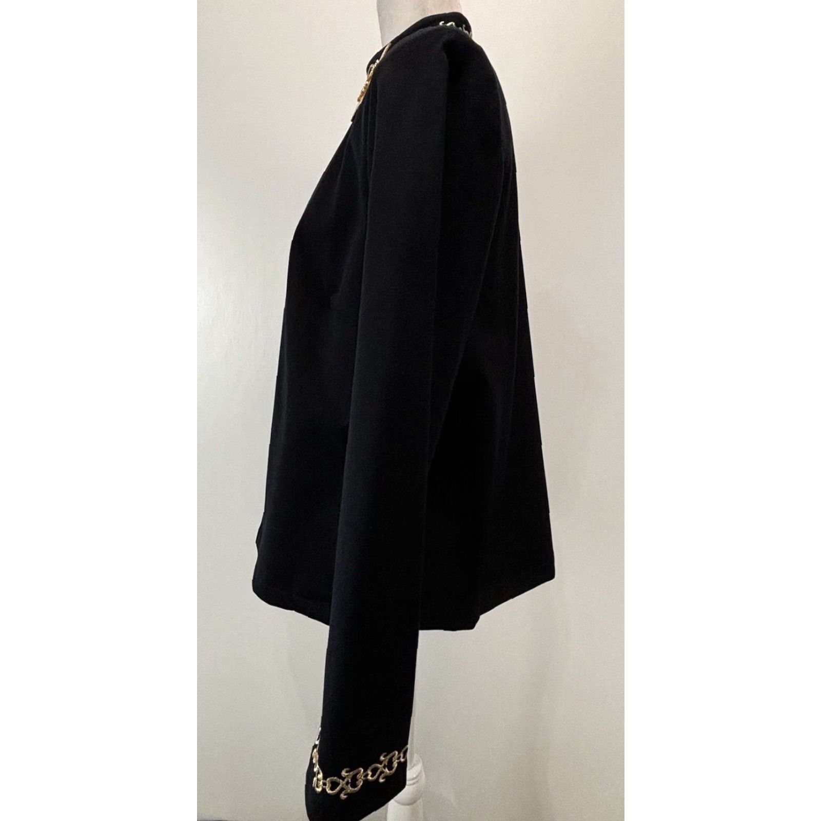 Vintage VINTAGE St John Jacket Womens Black Embroidered Hems Crop Full Zip Size Large (L) Womens Jacket Size L / US 10 / IT 46 - 2 Thumbnail