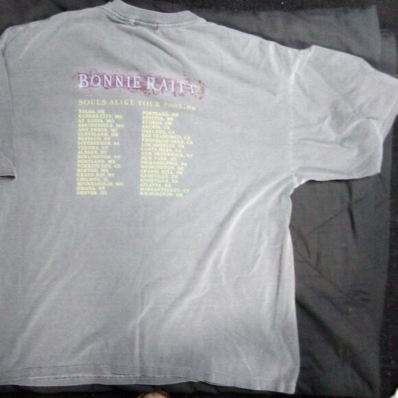 Band Tees × Vintage Vintage Bonnie Raitt Souls Alike Tour 2005 T-Shirt Size US XXL / EU 58 / 5 - 7 Thumbnail