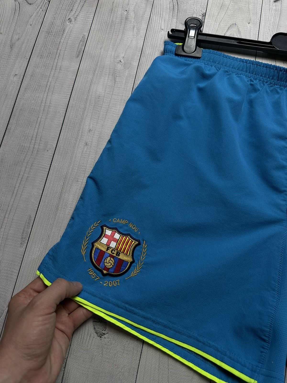 Vintage Vintage Nike Barcelona soccer shorts blue rare size S Size US 29 - 3 Thumbnail