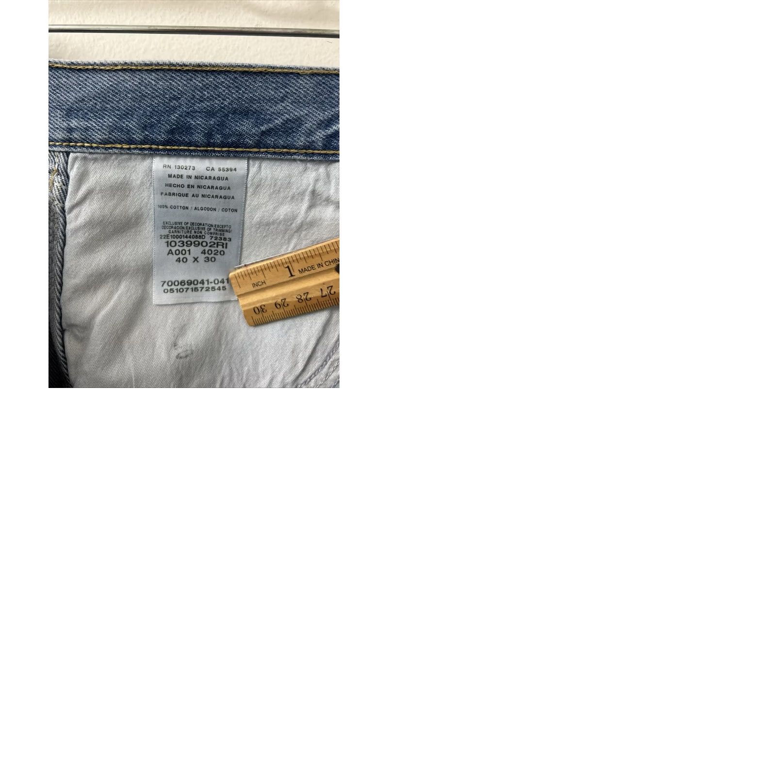 Wrangler Wrangler Jeans Mens Light Wash Regular Classic Fit Denim 5-Pocket Zipper Button USA Logo Rugged Wear Sorts 40x30 Blue Mens Size US 40 / EU 56 - 9 Thumbnail