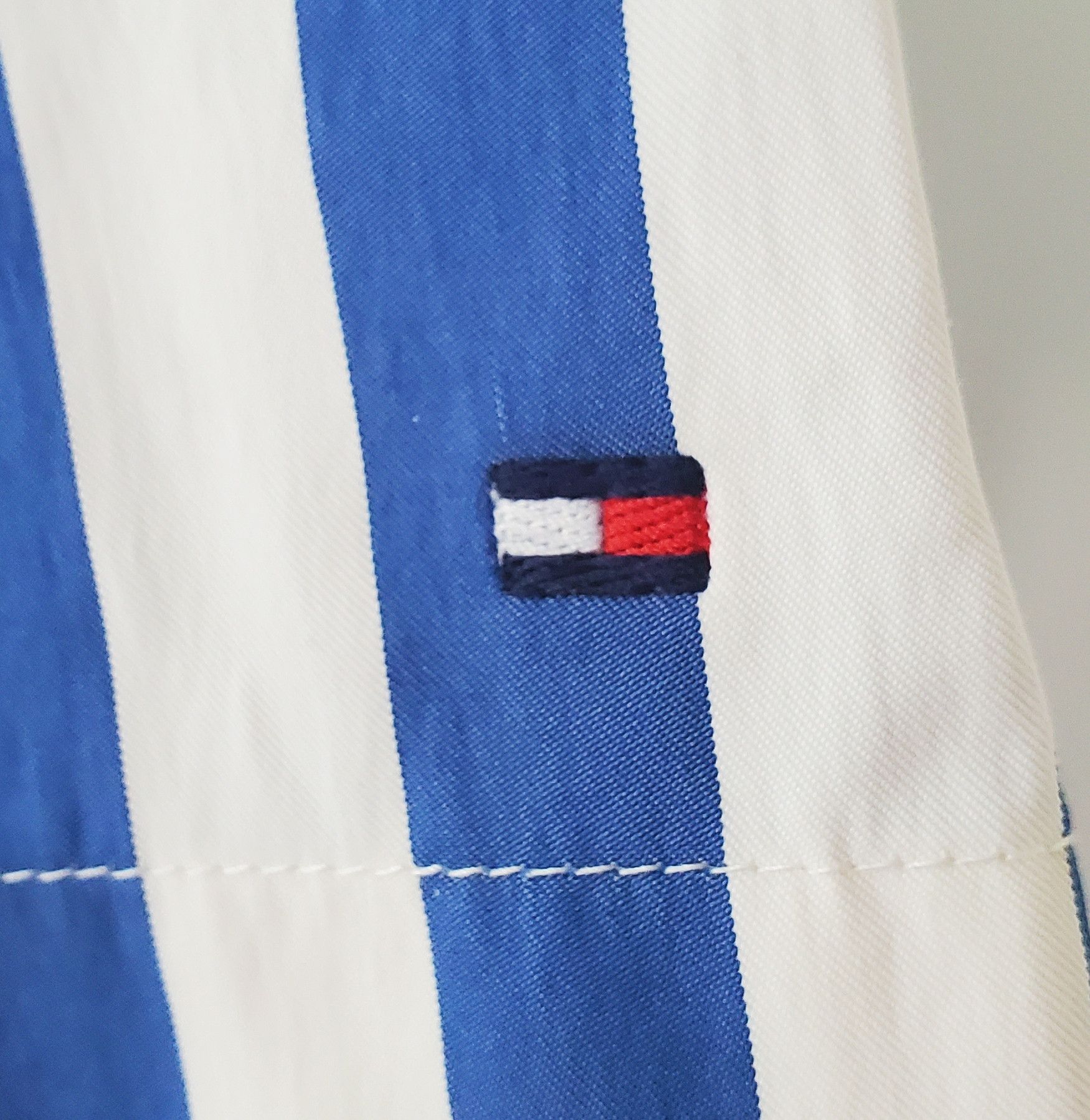 Tommy Hilfiger Tommy Hilfiger Striped Half Zip Shirt Drawstring Hem Size US M / EU 48-50 / 2 - 2 Thumbnail