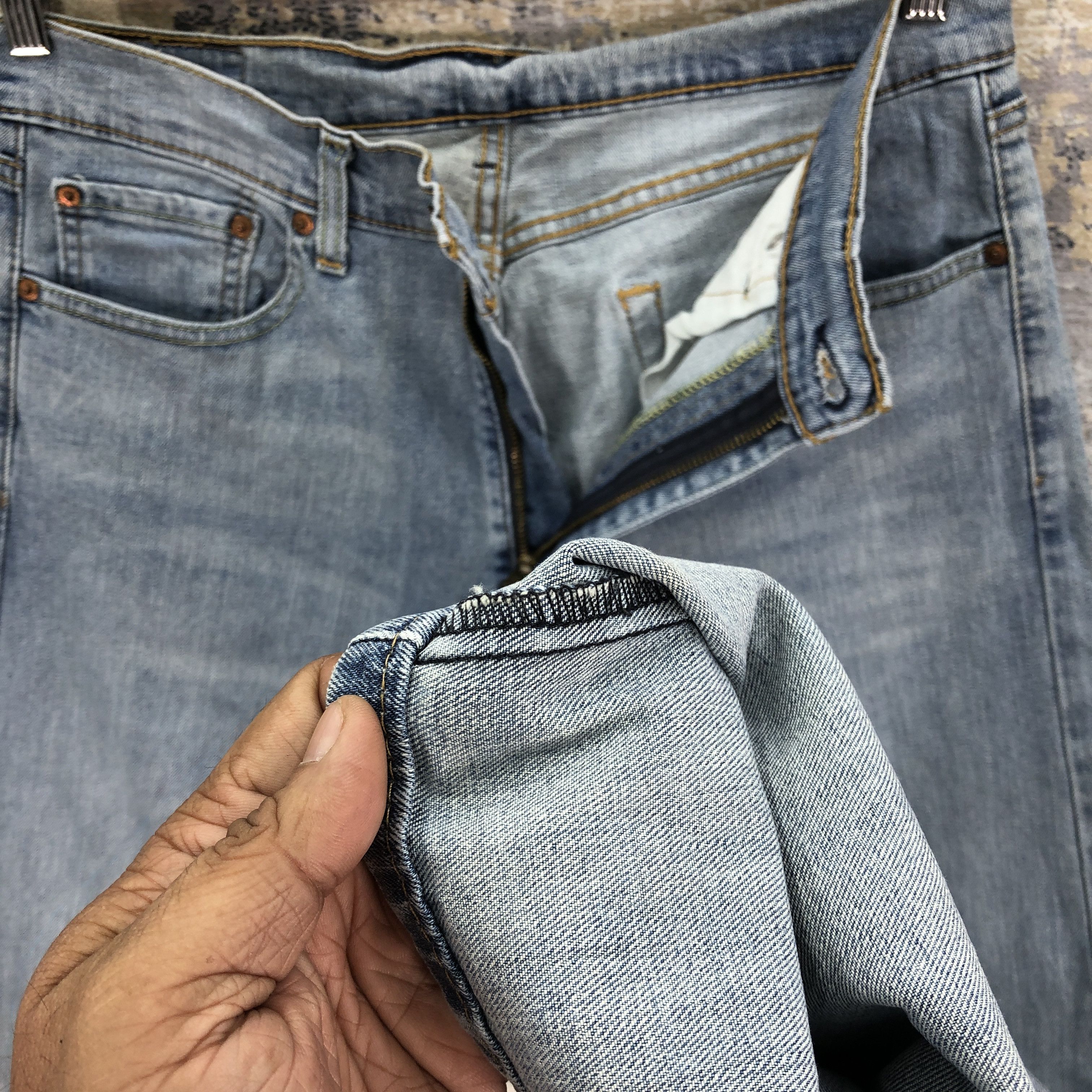 Levi's Vintage Y2K Levis 505 Faded Jeans Levi's Light Wash Denim Size US 32 / EU 48 - 8 Thumbnail