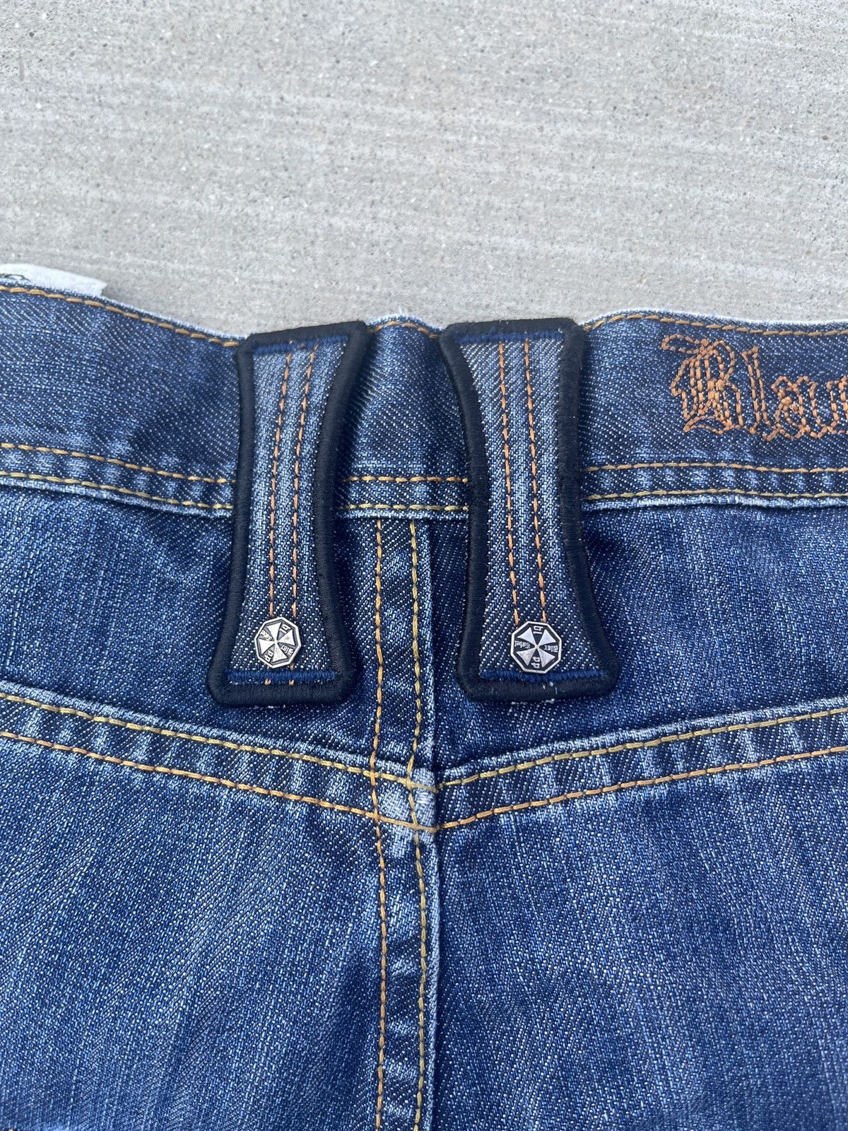 Black Label Blac Label Y2K Cropped Dark Wash Embroidered Denim Jeans Size US 44 / EU 60 - 7 Thumbnail