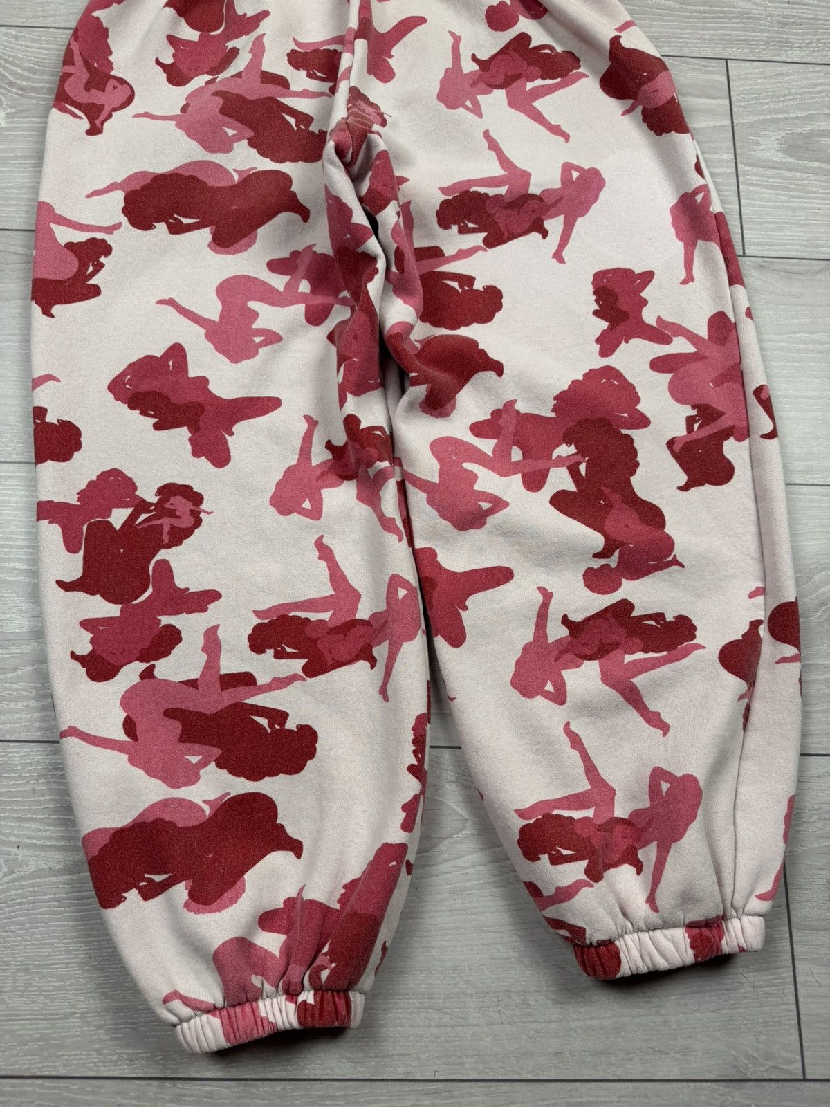 Named Collective Named Collective Camo Sweatpants Joggers Y2K XL size Size US 36 / EU 52 - 6 Thumbnail