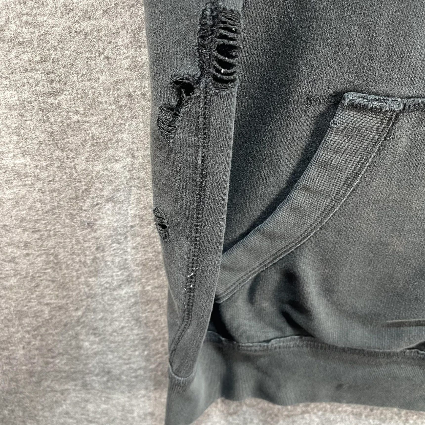 Vintage VINTAGE Aeropostale Hoodie Mens M Charcoal Pullover Hooded Kangaroo Pocket Graphic Print 87 NYC 87th Dept City Mens Size US M / EU 48-50 / 2 - 5 Thumbnail