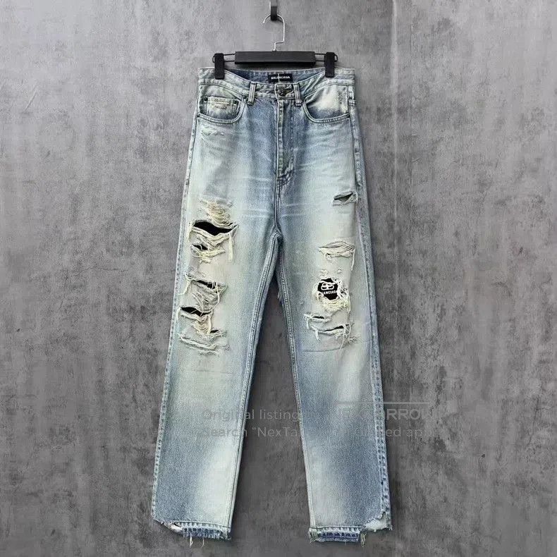 Balenciaga Balenciaga Embroidered Logo Distressed Jeans. Size US 29 - 1 Thumbnail