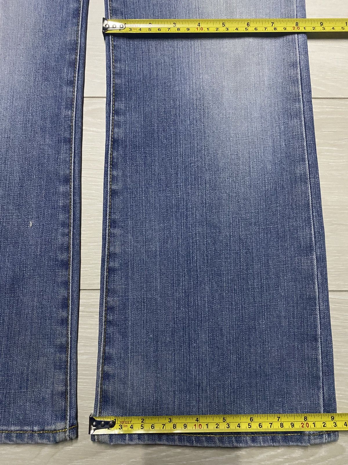 Uniqlo Vintage Japanese Brand Uniqlo Faded Wash Flare Jeans Size US 33 - 13 Thumbnail