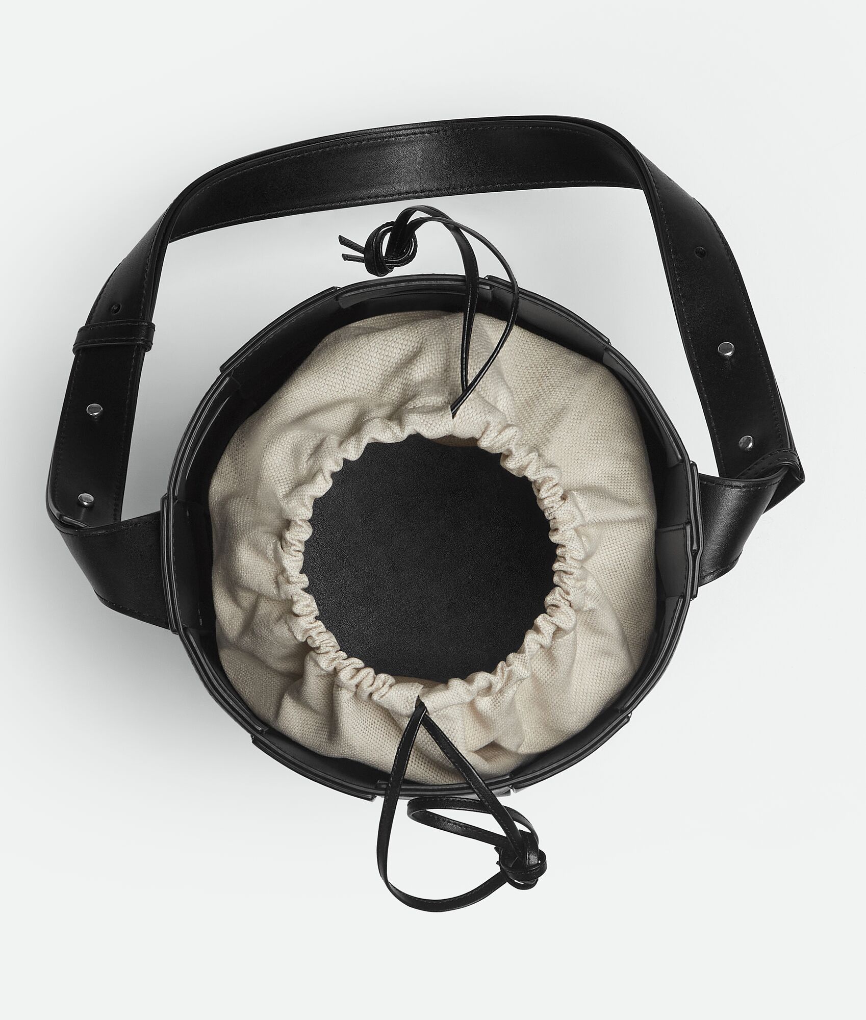 Bottega Veneta o1w1db10525 Size: OS / Cassette Lantern Bag in Black Size ONE SIZE - 3 Thumbnail