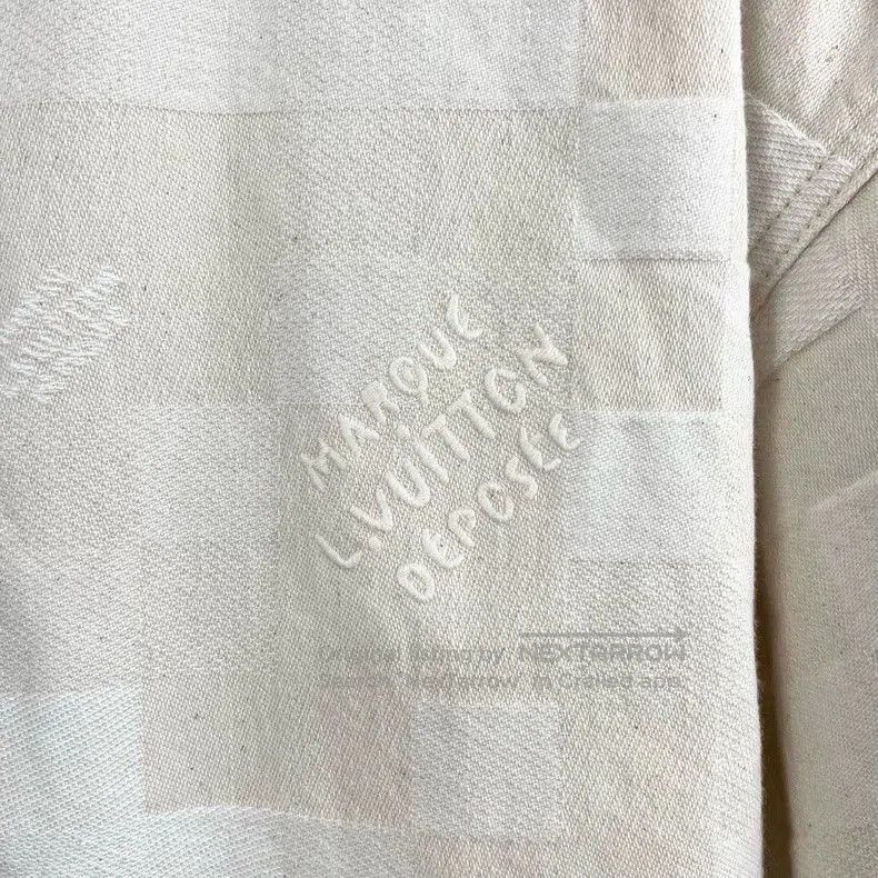 Louis Vuitton Louis Vuitton Embroidered Logo Check Short Shirt. Size US S / EU 44-46 / 1 - 5 Thumbnail
