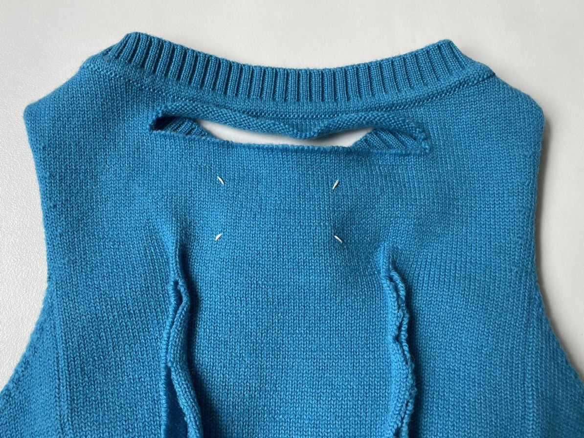 Maison Margiela A/W 18 Sample Cut Out Sweater Vest Size S / US 4 / IT 40 - 15 Thumbnail