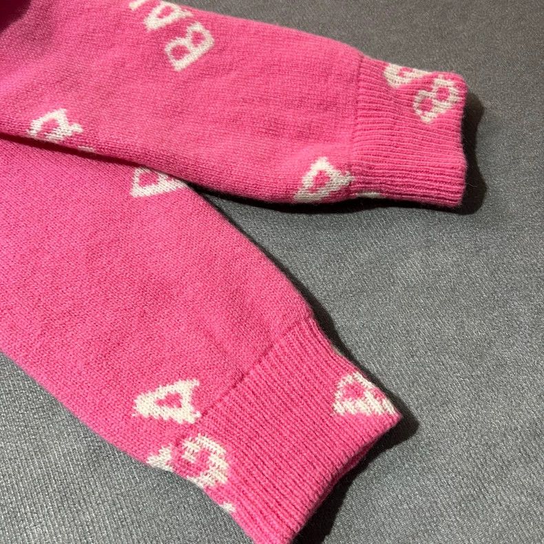 Balenciaga Balenciaga Pink bullet screen full logo knitted cardigan sw Size US S / EU 44-46 / 1 - 5 Thumbnail