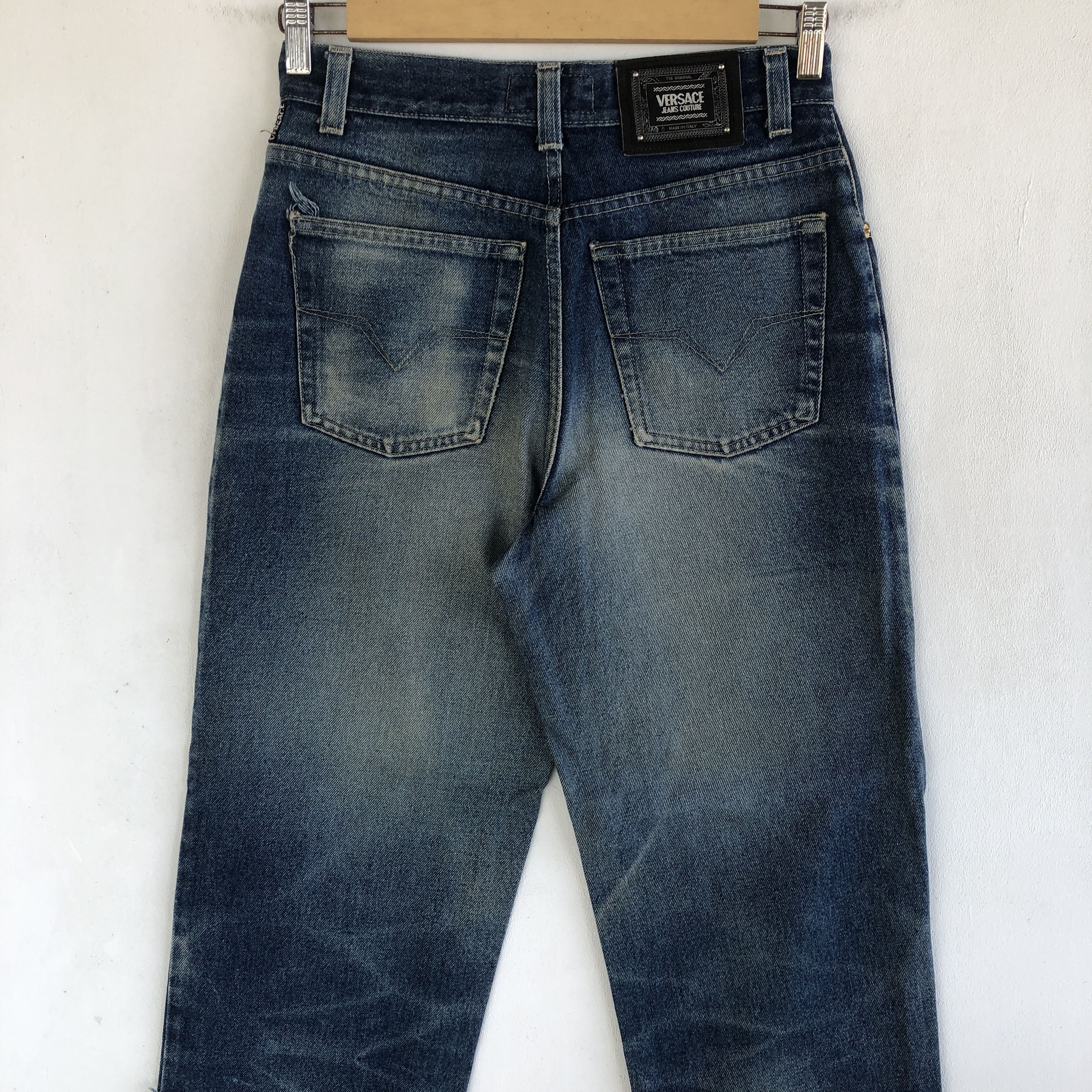 Versace Vintage Versace Jeans Medusa Versace Faded Light Wash Denim Size 28" / US 6 / IT 42 - 4 Thumbnail