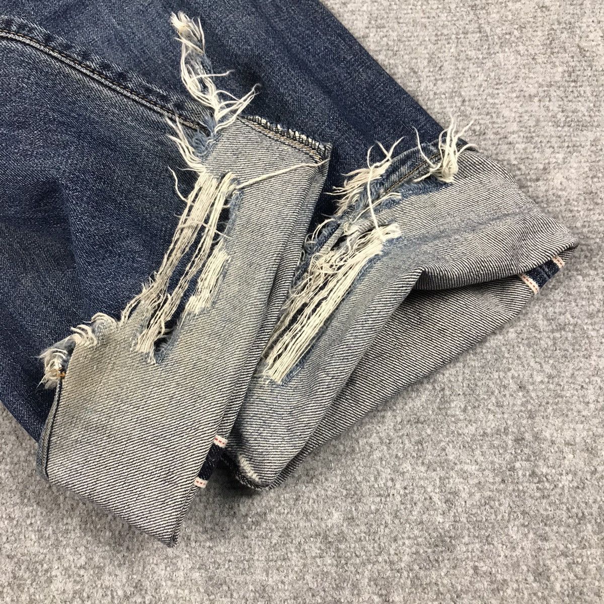 Japanese Brand × Levi's Vintage Clothing Levi’s 551Z Big E Selvadge Denim Distressed Jeans Pants Size US 30 / EU 46 - 18 Thumbnail