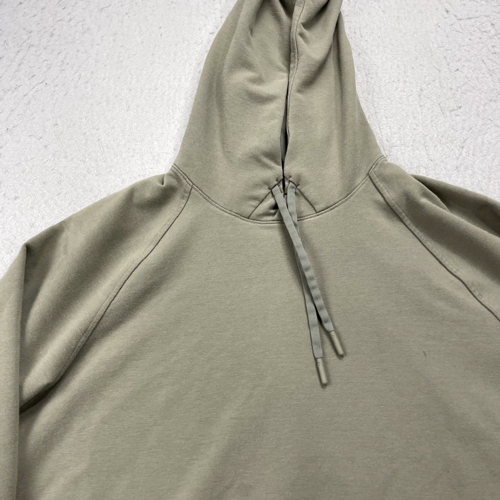 Lululemon Lululemon Hoodie Mens M Green City Logo Pullover Sweatshirt Size US M / EU 48-50 / 2 - 2 Thumbnail