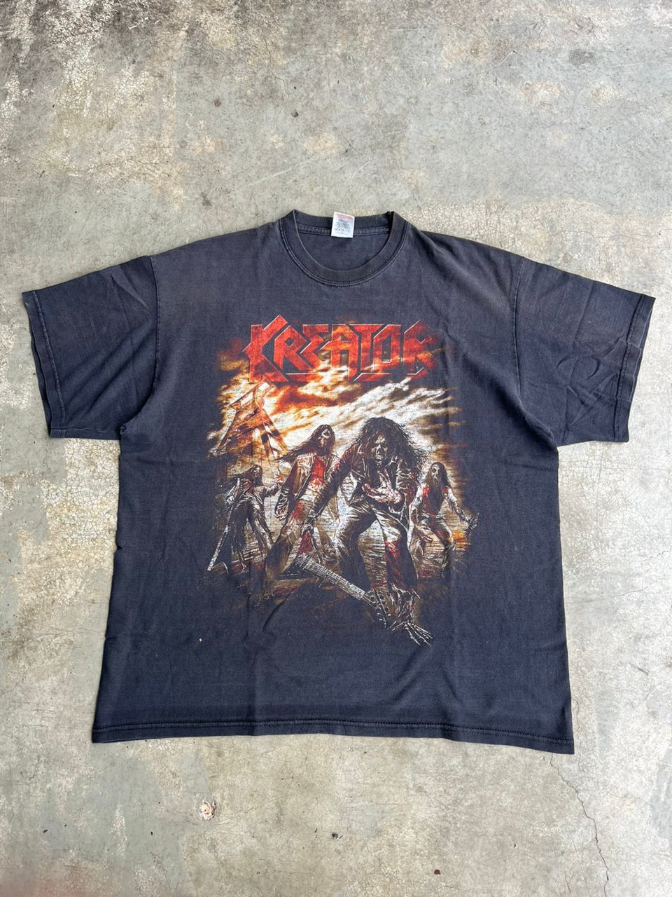 Band Tees Kreator Dying Alive Faded Tshirt Size US XL / EU 56 / 4 - 1 Thumbnail
